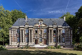 阿夫勒尔城堡（法语：Château de Harfleur） （现为阿夫勒尔市政厅）