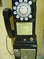 旧式公用电话