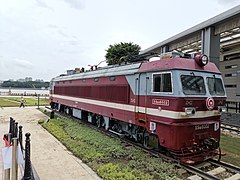 韶山6B电力机车，SS6B6002号