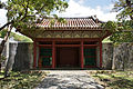 首里圓覺寺縂門採用單檐歇山頂。