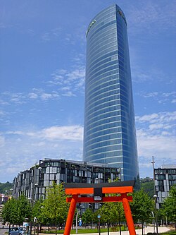伊比德罗拉塔，2012年2月完工，全高165米