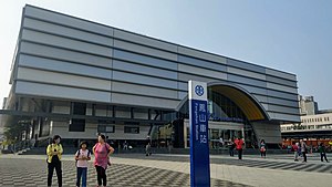 鳳山車站，攝於2018年10月14日