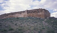 帕萨尔加达要塞，建筑模式与希腊雅典卫城不同。