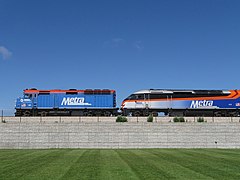 F40PH型柴油機車和MP36PH-3S 柴电机车，伊利诺伊州芝加哥