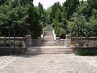 墓前台阶