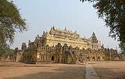 玛哈昂梅邦赞僧院（英语：Maha Aungmye Bonzan Monastery）曾严重受损