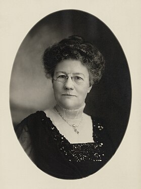 Ida Husted Harper, ca. 1910-20 (photo by Etta Greer or Albert Dupont)