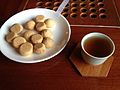 中國茶與松子餅