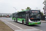 重組後東山公交的綠色塗裝 （768路於江寧高鐵站，型號為宇通ZK6125CHEVNPG21，即H12）