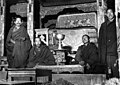 1938年羅布林卡內的僧人