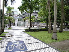 H09預定地松壽廣場，其實是小型公園。
