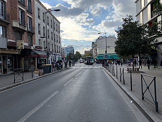 莱利拉市中心的巴黎街