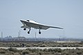 2011年2月4日，X-47B在愛德華茲空軍基地進行首次起飛測試