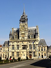 贡比涅市政厅（法语：Hôtel de ville de Compiègne）