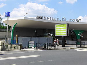 茹安维尔勒蓬站