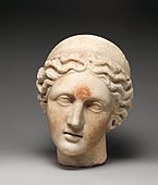 戴着王冠的女神頭像，西元1-2世紀；大理石，高：23公分；大都會藝術博物館