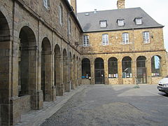 穆通圣安娜修道院（法语：Abbaye Sainte-Anne de Moutons）