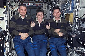 遠征5任務隊員（左→右：科爾尊、佩吉·威特森、特列曉夫）