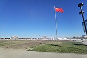 黑龙江省黑河市江畔的巨型五星红旗，旗杆高56.74米