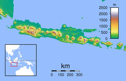 狄昂火山群在爪哇岛的位置