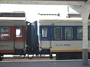 蓝色涂装的25G客车（K26次），于马鞍山站。