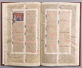 有格拉提安教令的對葉（bifolium）；約1290年；羊皮紙上有黃金和蛋彩畫，棕色墨水和以現代皮革裝訂； 尺寸：48.3 x 29.2 x 1.3公分，不含書皮：47.2公分；大都會藝術博物館