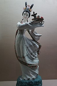 惠山泥人《麻姑献寿》，无锡博物院藏