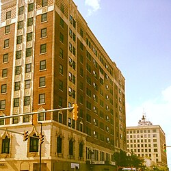 加里市中心雙子塔（原名加里酒店）及加里州立銀行大廈